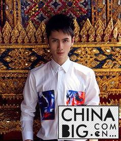 向鼎个人资料,才华横溢的青年才俊，多领域成就斐然